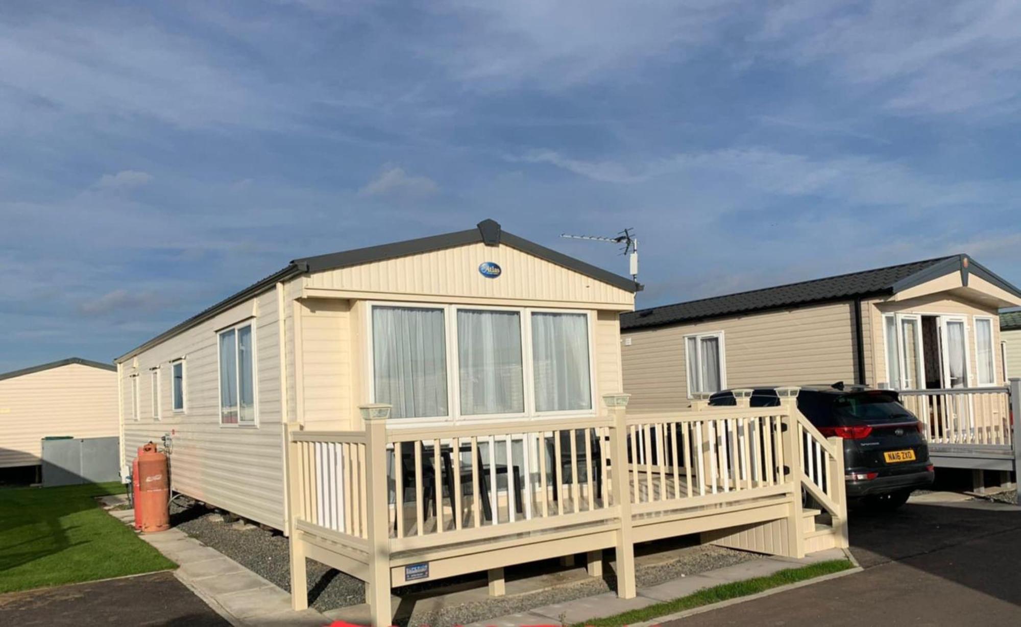 6 Berth Deluxe Pg159 Golden Palm